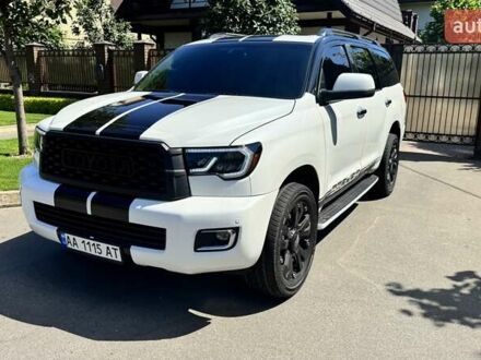 Тойота Секвойя 2016 в Киеве на Automoto.ua Белый Тойота Секвойя, объемом двигателя 5.7 л и пробегом 234 тыс. км за 34000 $, фото 1 на Automoto.ua