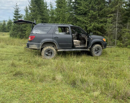 Черный Тойота Секвойя, объемом двигателя 4.7 л и пробегом 290 тыс. км за 15000 $, фото 9 на Automoto.ua