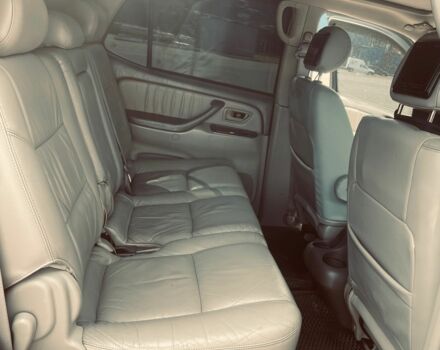 Черный Тойота Секвойя, объемом двигателя 4.7 л и пробегом 486 тыс. км за 10952 $, фото 9 на Automoto.ua