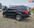 Черный Тойота Секвойя, объемом двигателя 4.7 л и пробегом 269 тыс. км за 15900 $, фото 1 на Automoto.ua