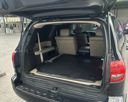 Черный Тойота Секвойя, объемом двигателя 5.7 л и пробегом 211 тыс. км за 22500 $, фото 28 на Automoto.ua