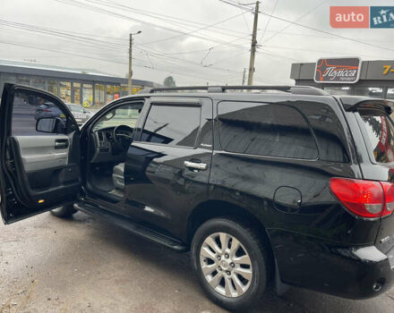 Черный Тойота Секвойя, объемом двигателя 5.7 л и пробегом 228 тыс. км за 24000 $, фото 9 на Automoto.ua
