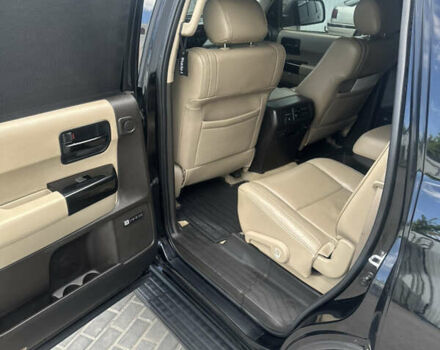 Черный Тойота Секвойя, объемом двигателя 5.7 л и пробегом 211 тыс. км за 22500 $, фото 39 на Automoto.ua