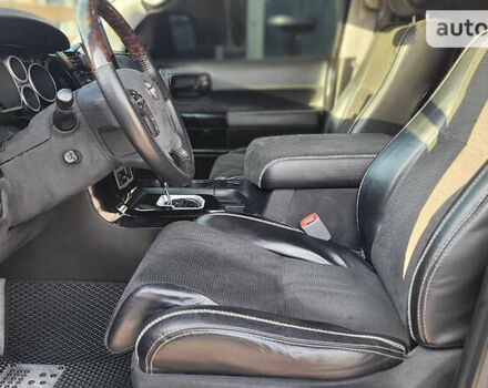 Черный Тойота Секвойя, объемом двигателя 5.6 л и пробегом 250 тыс. км за 32999 $, фото 53 на Automoto.ua