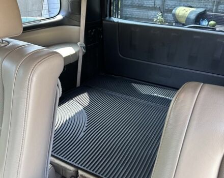 Черный Тойота Секвойя, объемом двигателя 5.7 л и пробегом 200 тыс. км за 22500 $, фото 13 на Automoto.ua