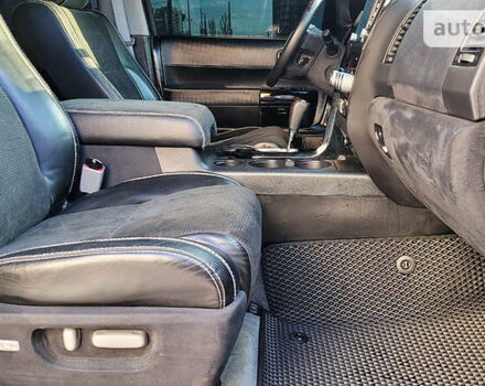 Черный Тойота Секвойя, объемом двигателя 5.6 л и пробегом 250 тыс. км за 32999 $, фото 69 на Automoto.ua
