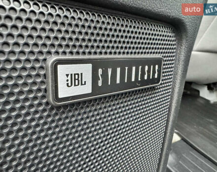 Черный Тойота Секвойя, объемом двигателя 5.66 л и пробегом 241 тыс. км за 23000 $, фото 47 на Automoto.ua