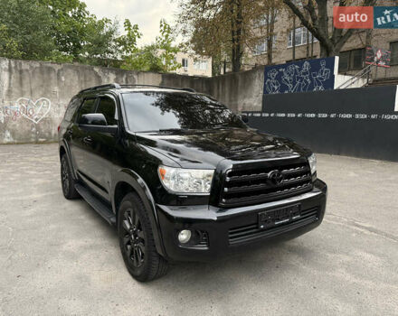 Черный Тойота Секвойя, объемом двигателя 5.66 л и пробегом 226 тыс. км за 24999 $, фото 5 на Automoto.ua