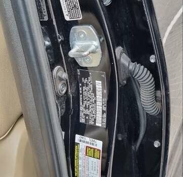 Черный Тойота Секвойя, объемом двигателя 5.7 л и пробегом 263 тыс. км за 22999 $, фото 21 на Automoto.ua