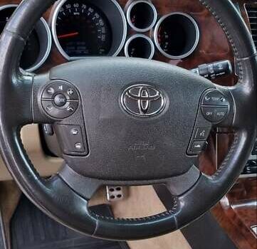 Черный Тойота Секвойя, объемом двигателя 5.7 л и пробегом 263 тыс. км за 22999 $, фото 25 на Automoto.ua