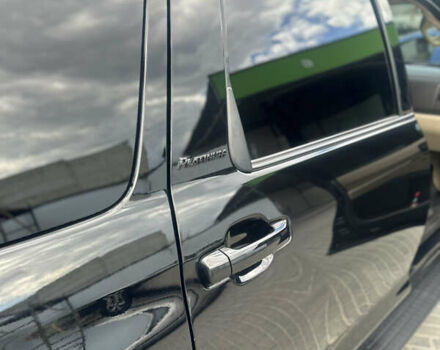 Черный Тойота Секвойя, объемом двигателя 5.7 л и пробегом 211 тыс. км за 22500 $, фото 33 на Automoto.ua