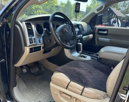 Черный Тойота Секвойя, объемом двигателя 5.7 л и пробегом 200 тыс. км за 22500 $, фото 10 на Automoto.ua