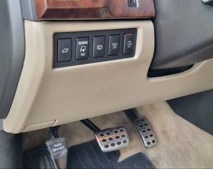 Черный Тойота Секвойя, объемом двигателя 5.7 л и пробегом 263 тыс. км за 22999 $, фото 28 на Automoto.ua