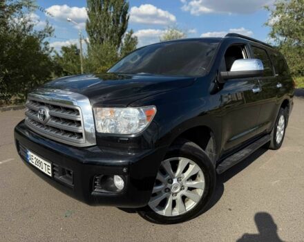 Черный Тойота Секвойя, объемом двигателя 5.7 л и пробегом 182 тыс. км за 17500 $, фото 5 на Automoto.ua