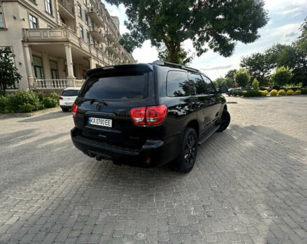 Черный Тойота Секвойя, объемом двигателя 5.7 л и пробегом 211 тыс. км за 22500 $, фото 10 на Automoto.ua