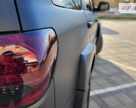 Черный Тойота Секвойя, объемом двигателя 5.6 л и пробегом 250 тыс. км за 32999 $, фото 44 на Automoto.ua