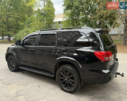 Черный Тойота Секвойя, объемом двигателя 5.66 л и пробегом 226 тыс. км за 24999 $, фото 10 на Automoto.ua