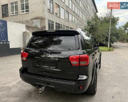 Черный Тойота Секвойя, объемом двигателя 5.66 л и пробегом 226 тыс. км за 24999 $, фото 8 на Automoto.ua
