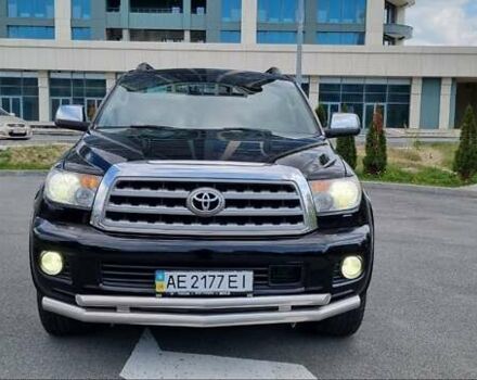 Черный Тойота Секвойя, объемом двигателя 5.7 л и пробегом 263 тыс. км за 22999 $, фото 2 на Automoto.ua