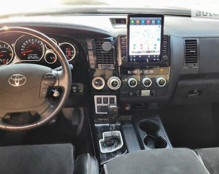 Черный Тойота Секвойя, объемом двигателя 5.6 л и пробегом 250 тыс. км за 32999 $, фото 65 на Automoto.ua