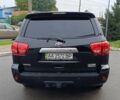 Черный Тойота Секвойя, объемом двигателя 5.7 л и пробегом 184 тыс. км за 22500 $, фото 3 на Automoto.ua