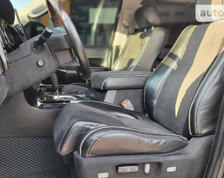 Черный Тойота Секвойя, объемом двигателя 5.6 л и пробегом 250 тыс. км за 32999 $, фото 56 на Automoto.ua