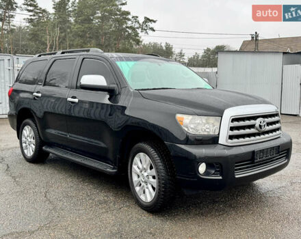 Черный Тойота Секвойя, объемом двигателя 5.66 л и пробегом 241 тыс. км за 23000 $, фото 11 на Automoto.ua