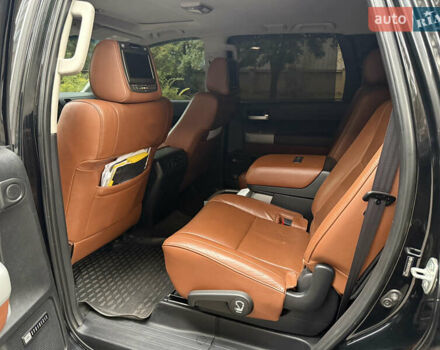 Черный Тойота Секвойя, объемом двигателя 5.66 л и пробегом 226 тыс. км за 24999 $, фото 14 на Automoto.ua