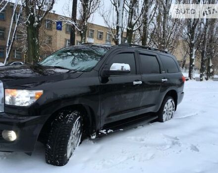 Черный Тойота Секвойя, объемом двигателя 5.7 л и пробегом 190 тыс. км за 30000 $, фото 2 на Automoto.ua