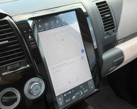 Черный Тойота Секвойя, объемом двигателя 5.7 л и пробегом 182 тыс. км за 17500 $, фото 22 на Automoto.ua