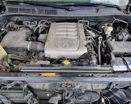 Черный Тойота Секвойя, объемом двигателя 5.7 л и пробегом 263 тыс. км за 22999 $, фото 24 на Automoto.ua