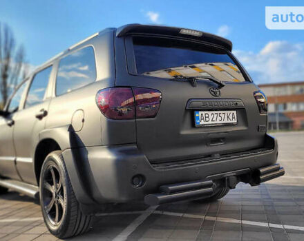 Черный Тойота Секвойя, объемом двигателя 5.6 л и пробегом 250 тыс. км за 32999 $, фото 37 на Automoto.ua