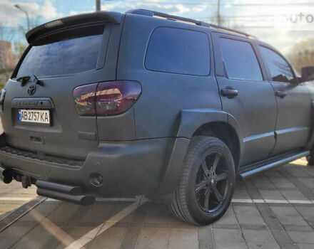 Черный Тойота Секвойя, объемом двигателя 5.6 л и пробегом 250 тыс. км за 32999 $, фото 41 на Automoto.ua