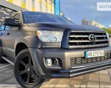 Черный Тойота Секвойя, объемом двигателя 5.6 л и пробегом 250 тыс. км за 32999 $, фото 35 на Automoto.ua