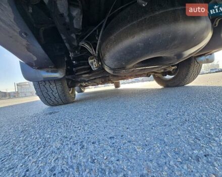 Чорний Тойота Секвойя, об'ємом двигуна 5.66 л та пробігом 310 тис. км за 21500 $, фото 19 на Automoto.ua