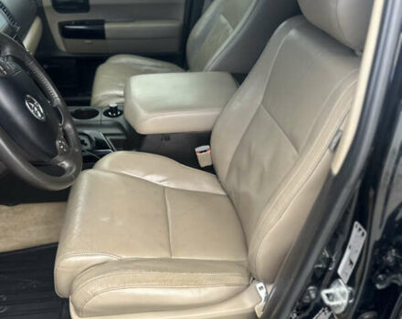 Черный Тойота Секвойя, объемом двигателя 5.7 л и пробегом 211 тыс. км за 22500 $, фото 38 на Automoto.ua