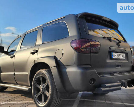 Черный Тойота Секвойя, объемом двигателя 5.6 л и пробегом 250 тыс. км за 32999 $, фото 52 на Automoto.ua
