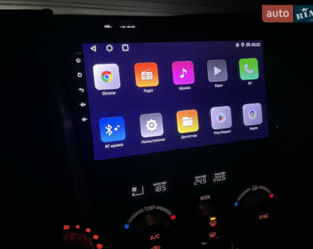 Черный Тойота Секвойя, объемом двигателя 5.7 л и пробегом 228 тыс. км за 24000 $, фото 4 на Automoto.ua