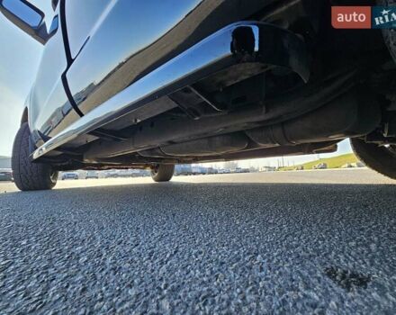 Чорний Тойота Секвойя, об'ємом двигуна 5.66 л та пробігом 310 тис. км за 21500 $, фото 18 на Automoto.ua