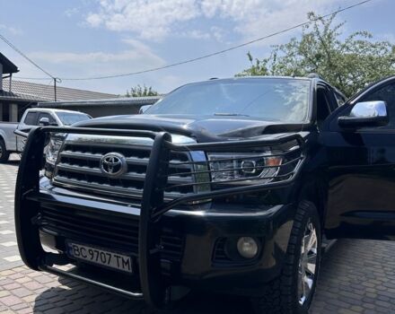 Черный Тойота Секвойя, объемом двигателя 5.7 л и пробегом 200 тыс. км за 22500 $, фото 1 на Automoto.ua