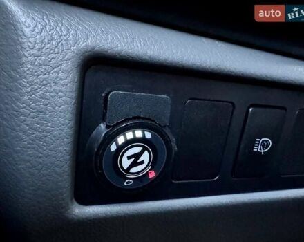 Черный Тойота Секвойя, объемом двигателя 4.6 л и пробегом 275 тыс. км за 21499 $, фото 26 на Automoto.ua