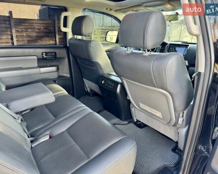 Черный Тойота Секвойя, объемом двигателя 4.6 л и пробегом 275 тыс. км за 21499 $, фото 33 на Automoto.ua