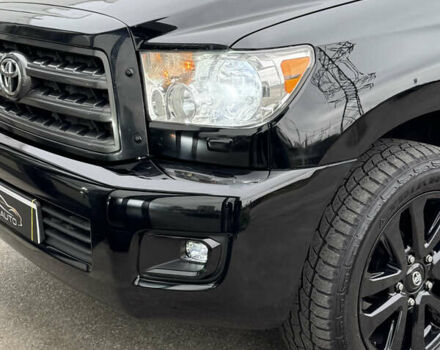 Чорний Тойота Секвойя, об'ємом двигуна 4.6 л та пробігом 270 тис. км за 21900 $, фото 1 на Automoto.ua