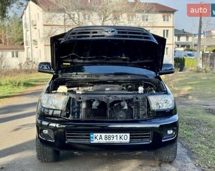 Черный Тойота Секвойя, объемом двигателя 4.6 л и пробегом 275 тыс. км за 21499 $, фото 7 на Automoto.ua