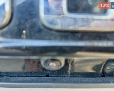 Черный Тойота Секвойя, объемом двигателя 4.6 л и пробегом 275 тыс. км за 21499 $, фото 9 на Automoto.ua