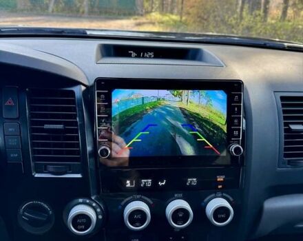 Черный Тойота Секвойя, объемом двигателя 4.6 л и пробегом 275 тыс. км за 21499 $, фото 23 на Automoto.ua