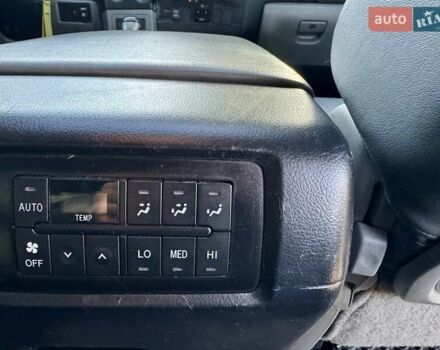 Черный Тойота Секвойя, объемом двигателя 4.6 л и пробегом 275 тыс. км за 21499 $, фото 34 на Automoto.ua