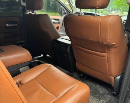 Черный Тойота Секвойя, объемом двигателя 0 л и пробегом 64 тыс. км за 26627 $, фото 6 на Automoto.ua