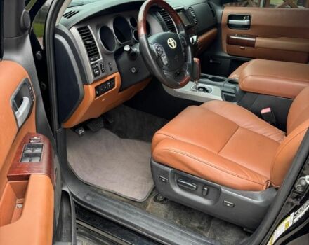 Черный Тойота Секвойя, объемом двигателя 0 л и пробегом 64 тыс. км за 26627 $, фото 9 на Automoto.ua