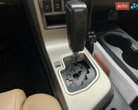 Чорний Тойота Секвойя, об'ємом двигуна 5.7 л та пробігом 125 тис. км за 29500 $, фото 47 на Automoto.ua